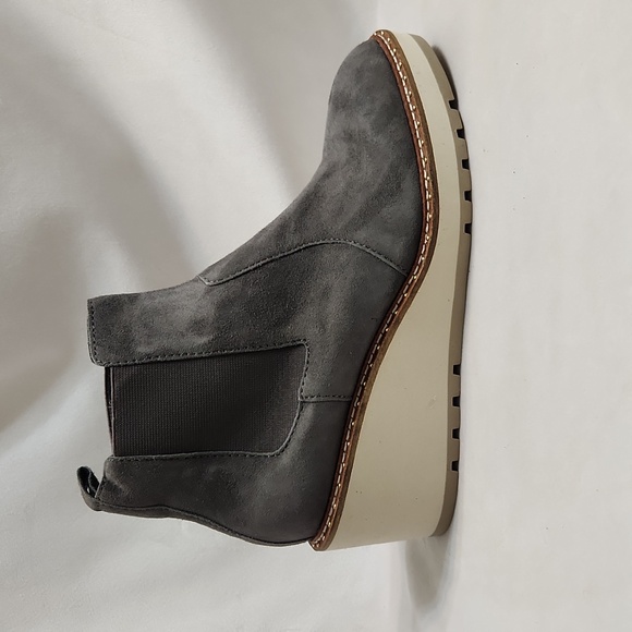 Cecelia New York Gemma Slip-on Suede Low Wedge Ankle Boots (W Size 8.5)